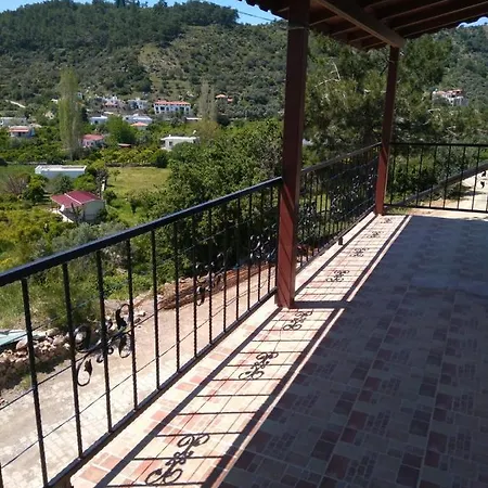 Mazikoy Tatil Evi 公寓 博德鲁姆
